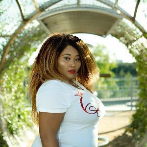 Meet your Posher, Deiira